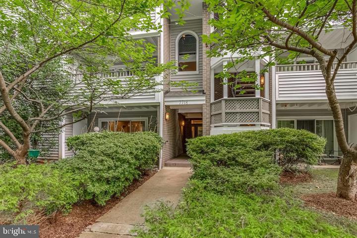 7718 LAFAYETTE FOREST DR #11