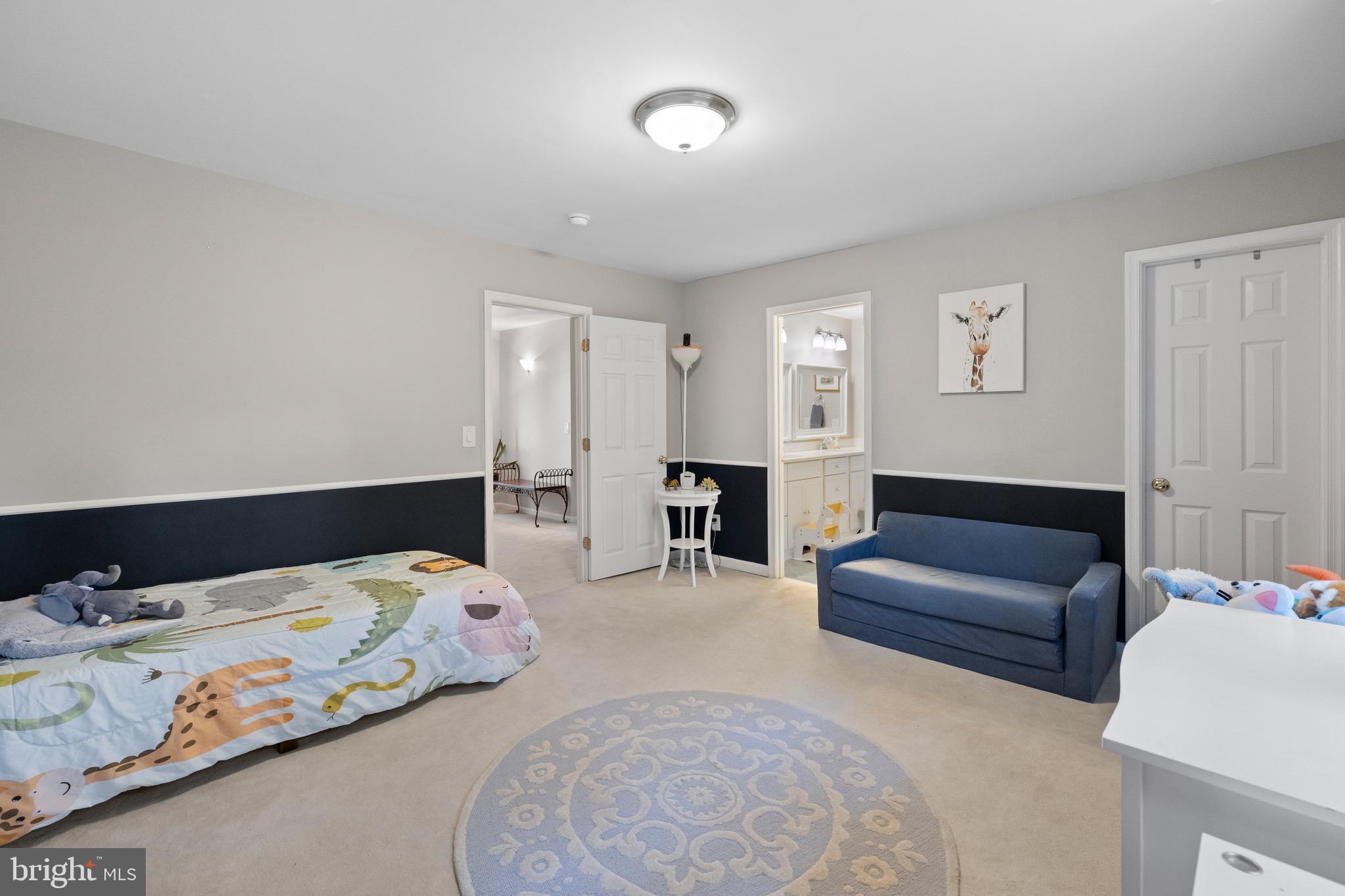 10033 GARRETT STREET