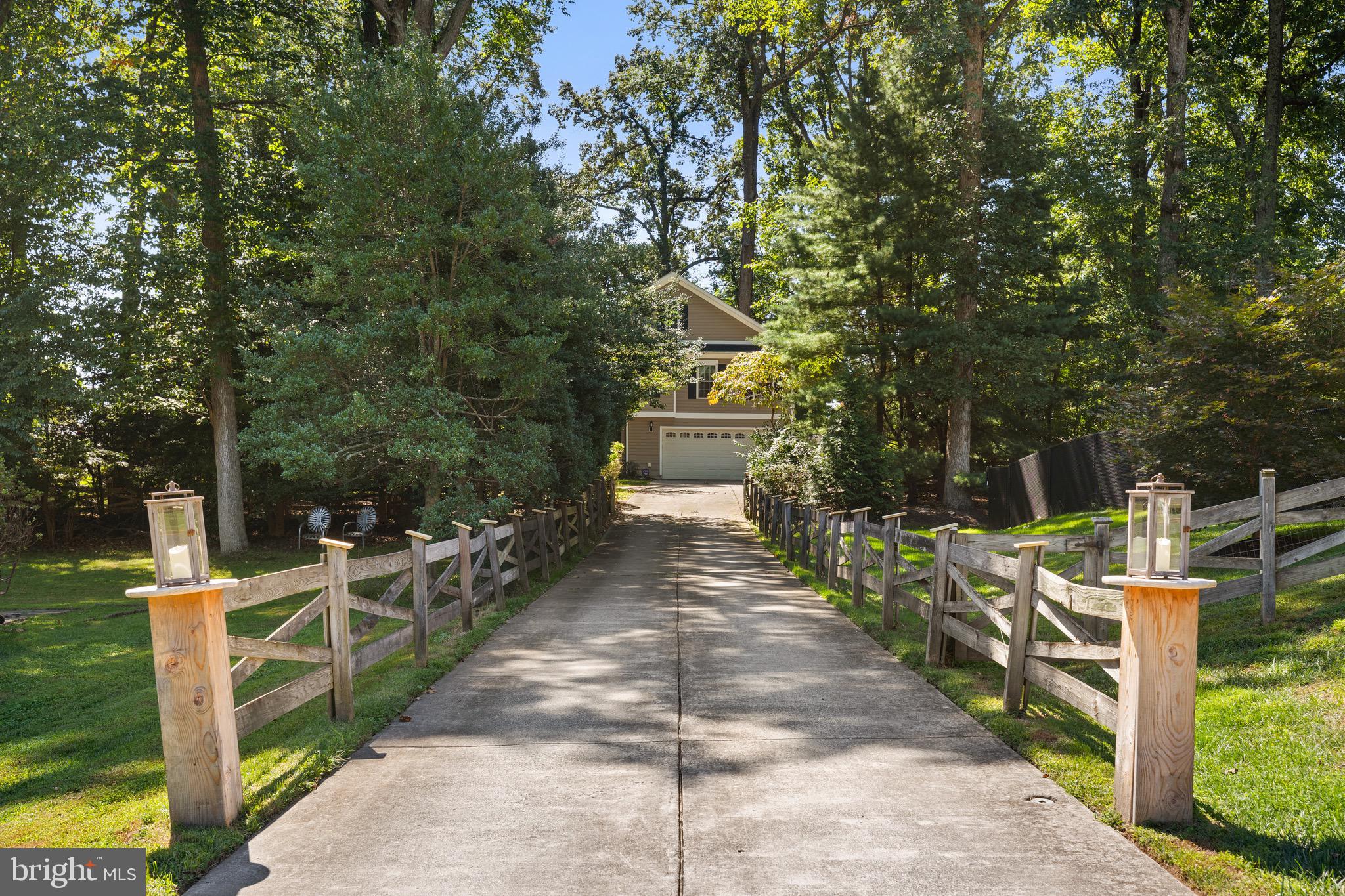 10033 GARRETT STREET