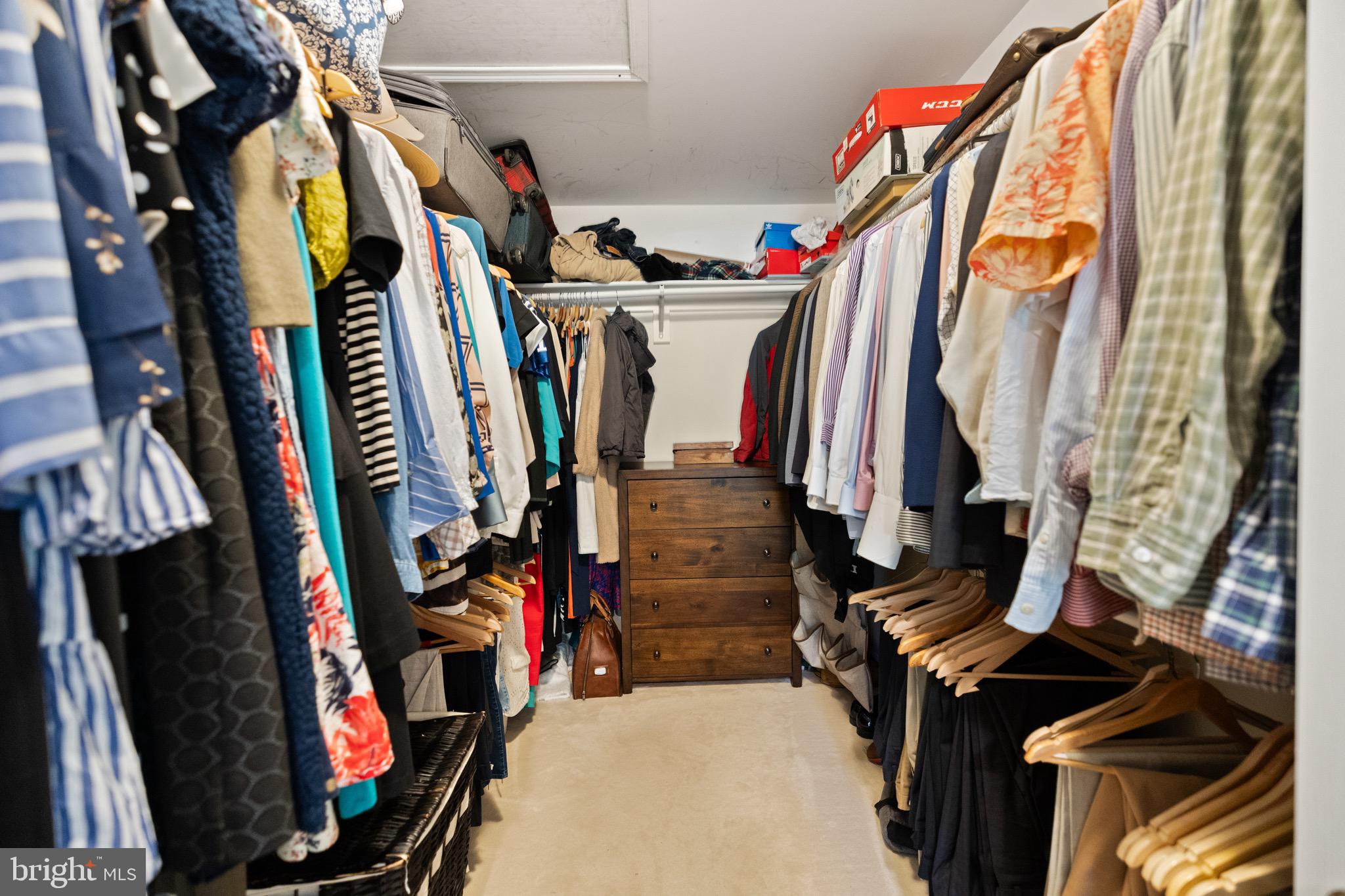 10033 GARRETT STREET