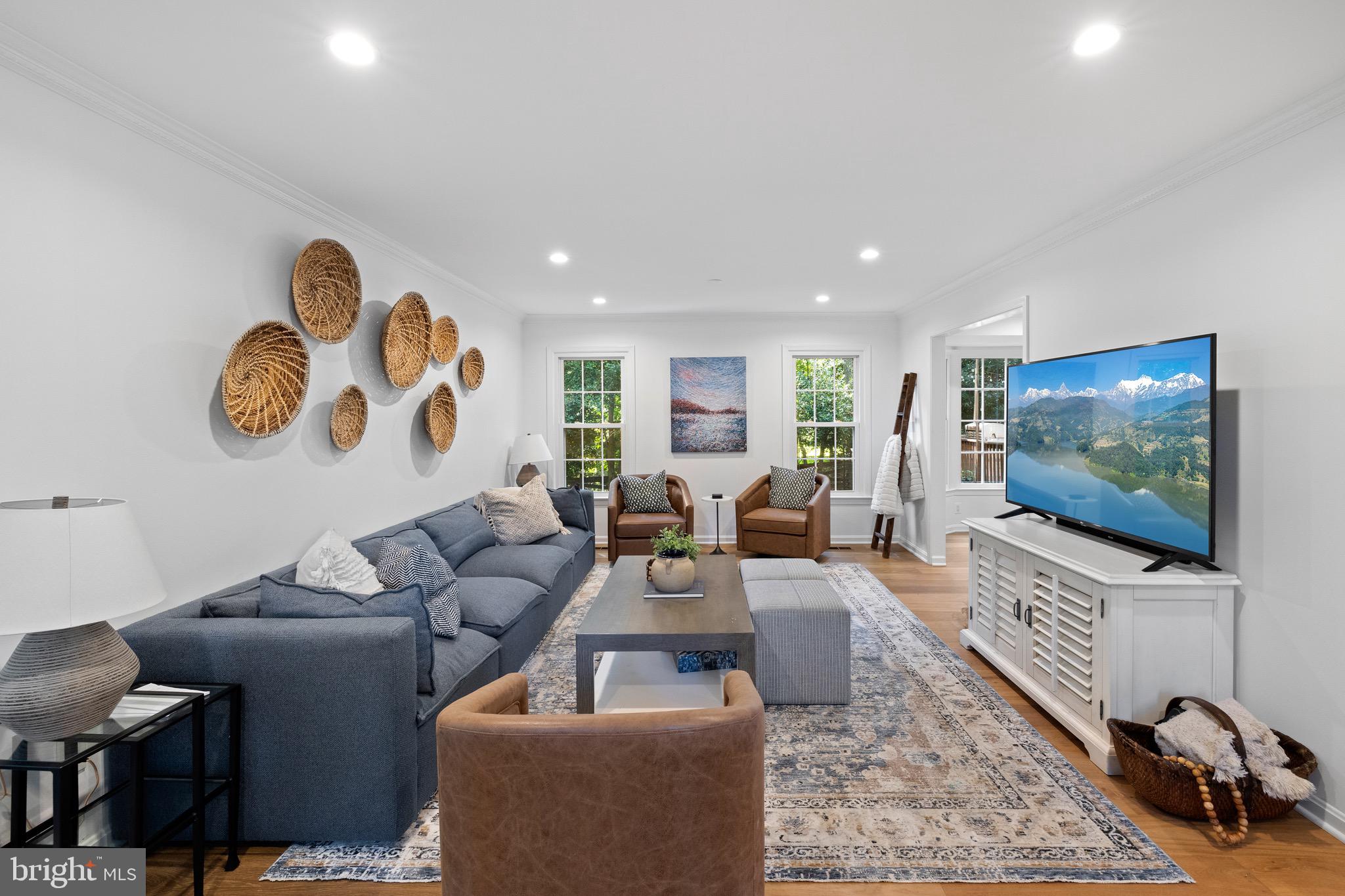 10033 GARRETT STREET