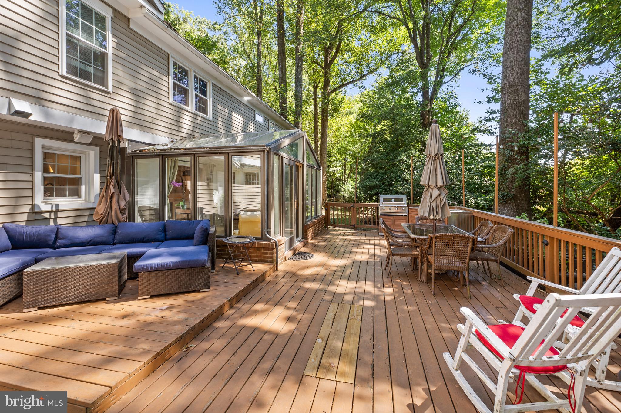 10033 GARRETT STREET