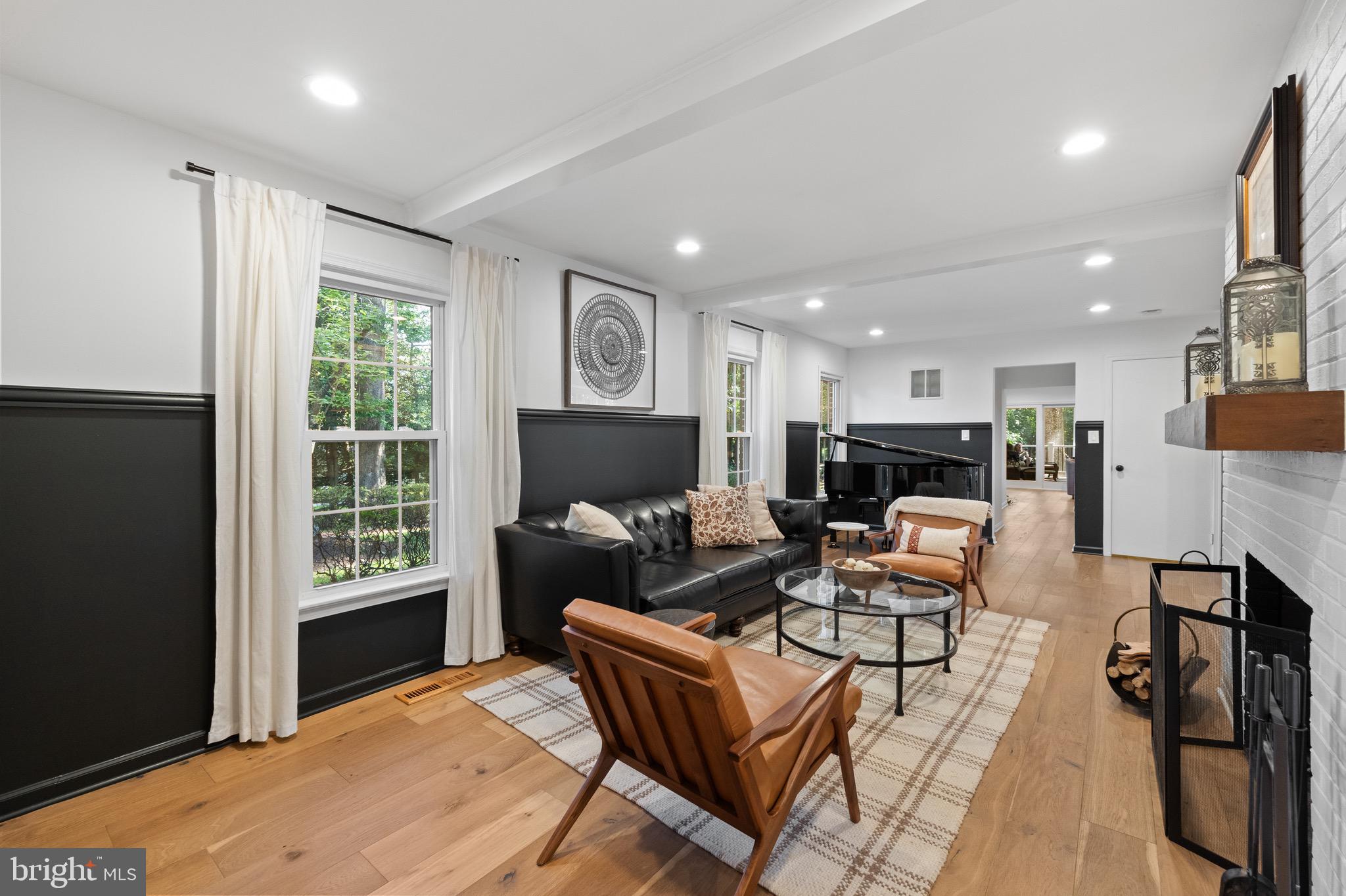 10033 GARRETT STREET