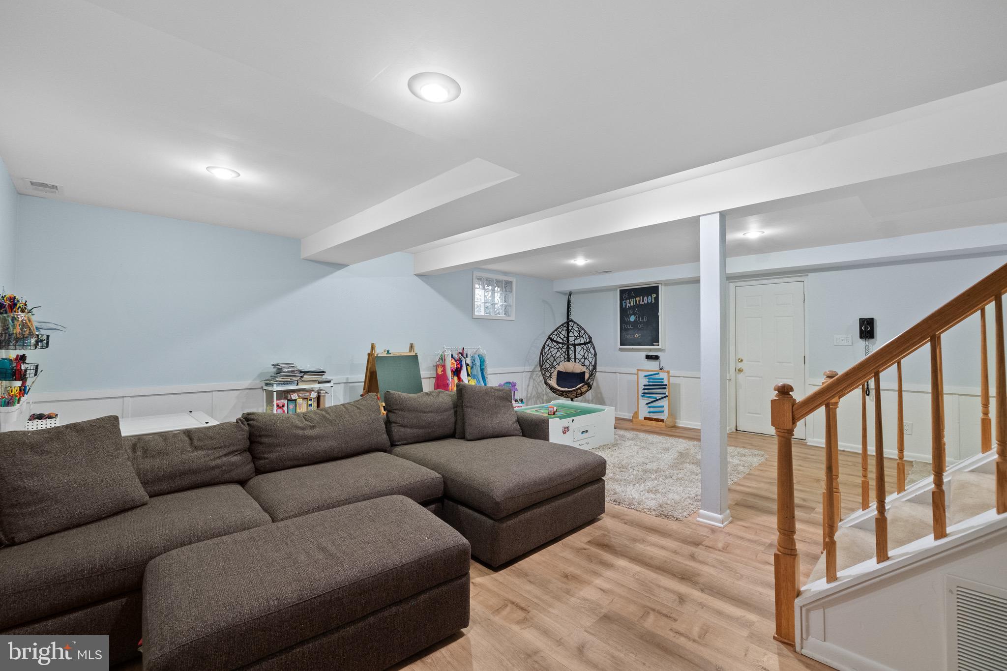 10033 GARRETT STREET