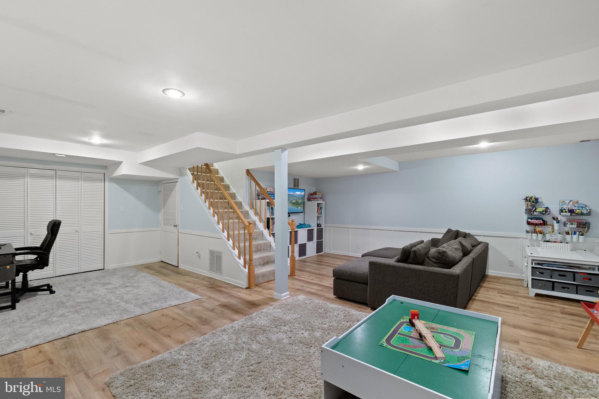 10033 GARRETT STREET