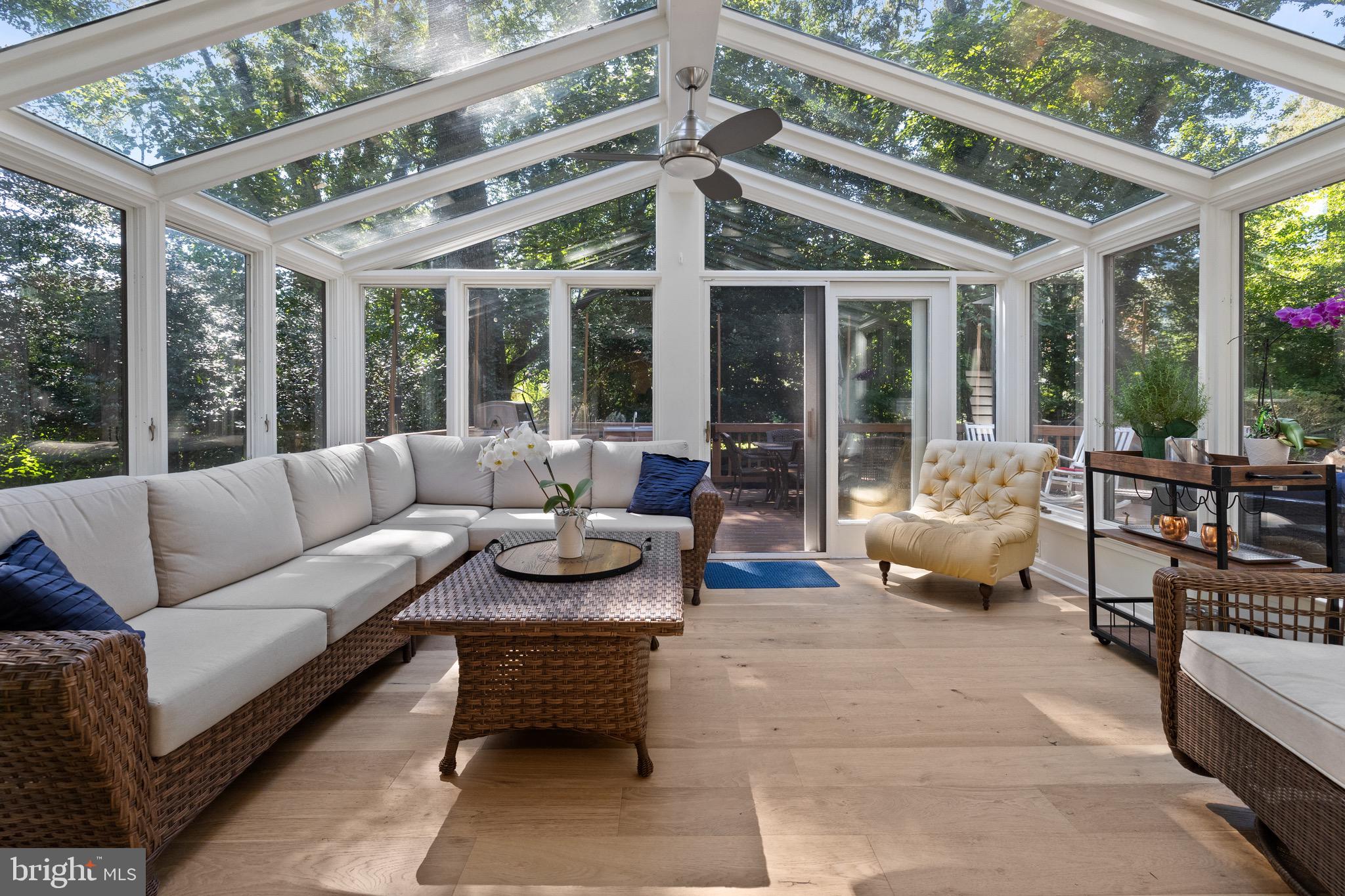 10033 GARRETT STREET