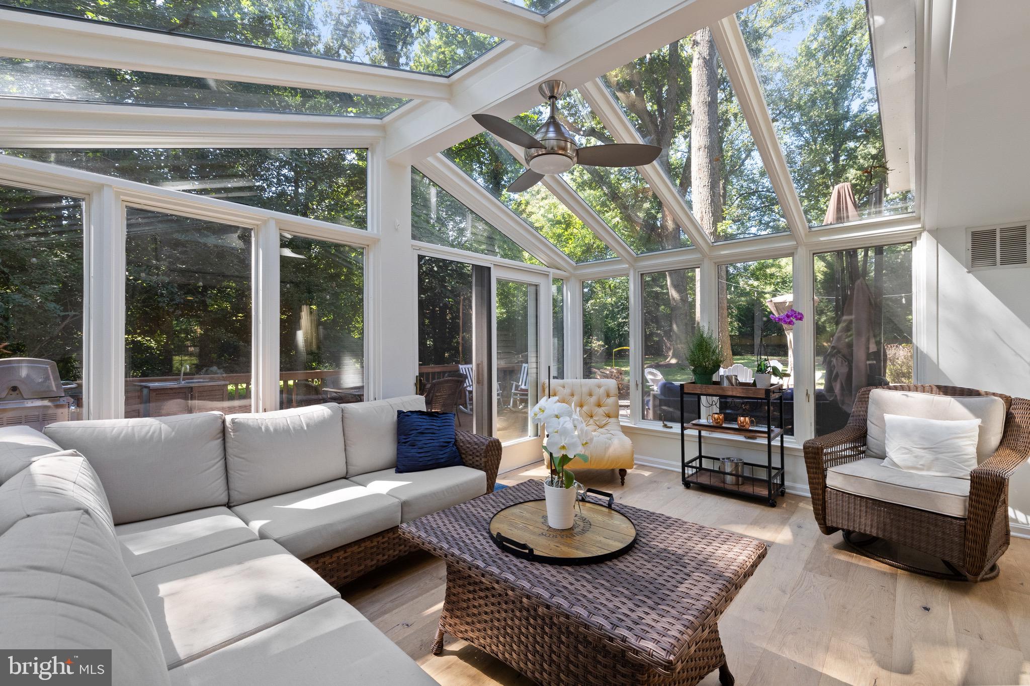 10033 GARRETT STREET