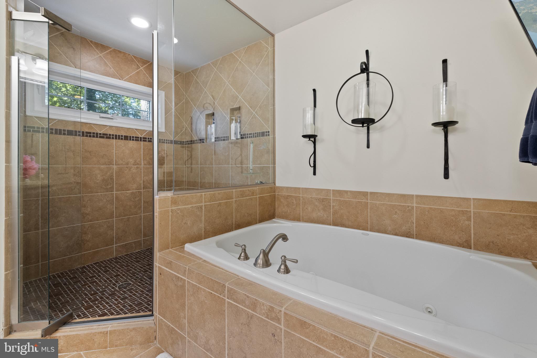 10033 GARRETT STREET