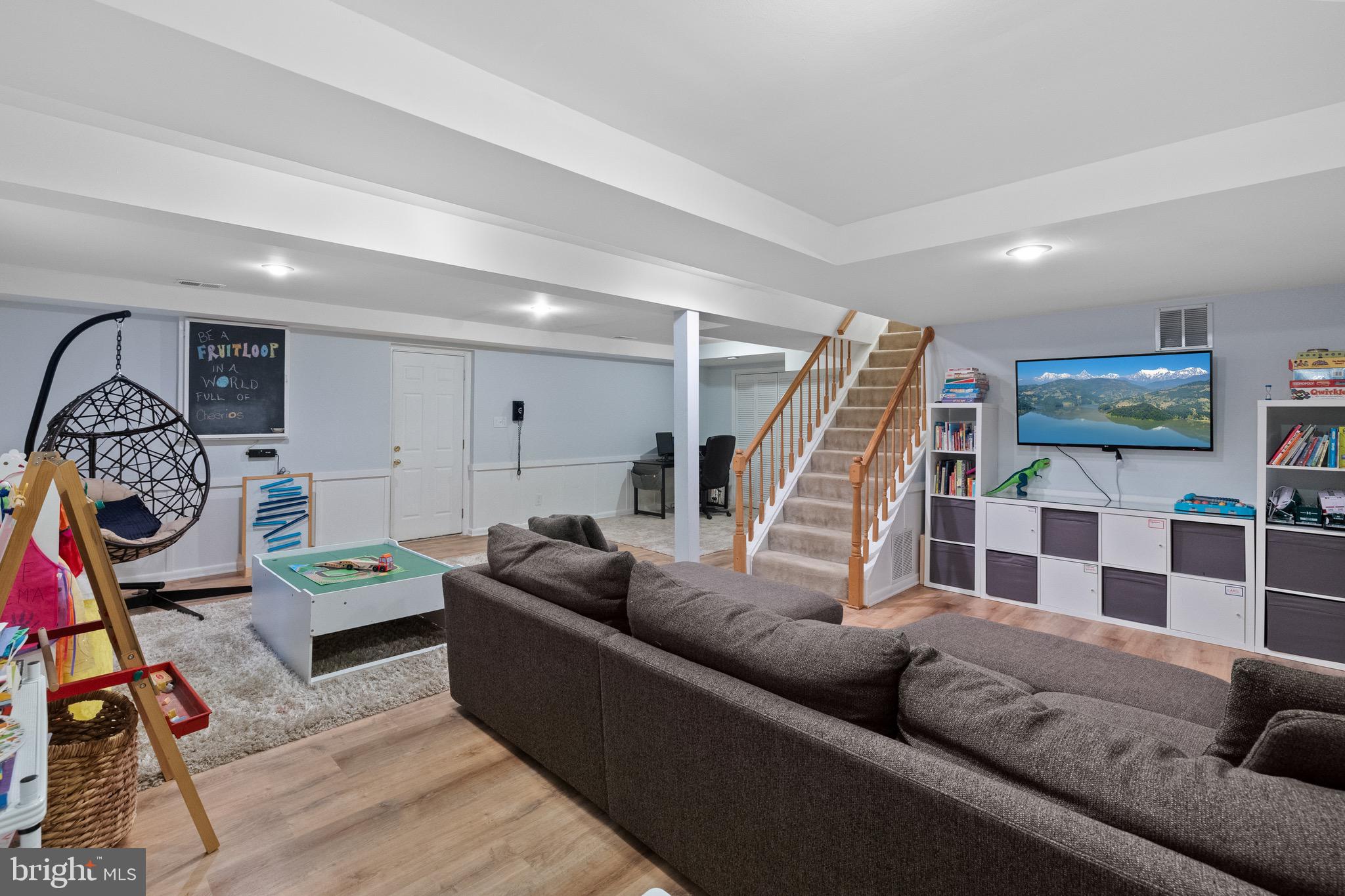 10033 GARRETT STREET