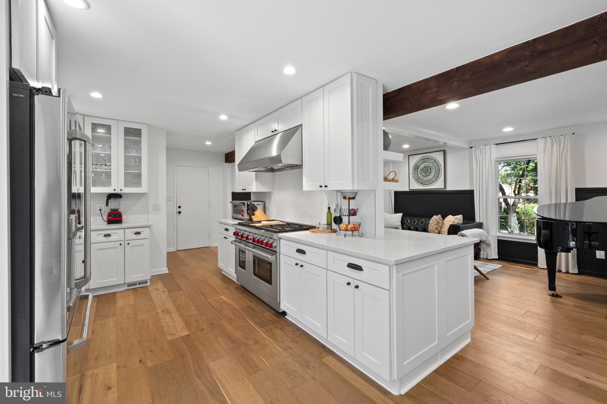 10033 GARRETT STREET