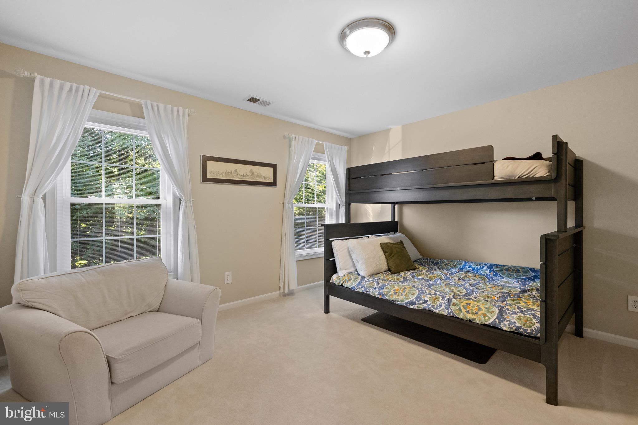 10033 GARRETT STREET