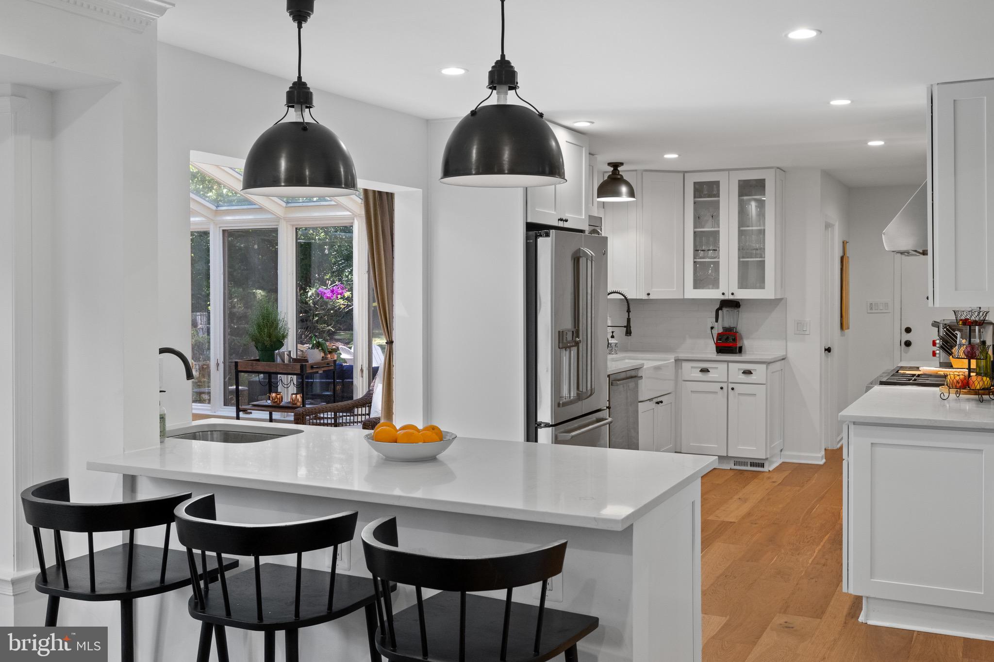 10033 GARRETT STREET