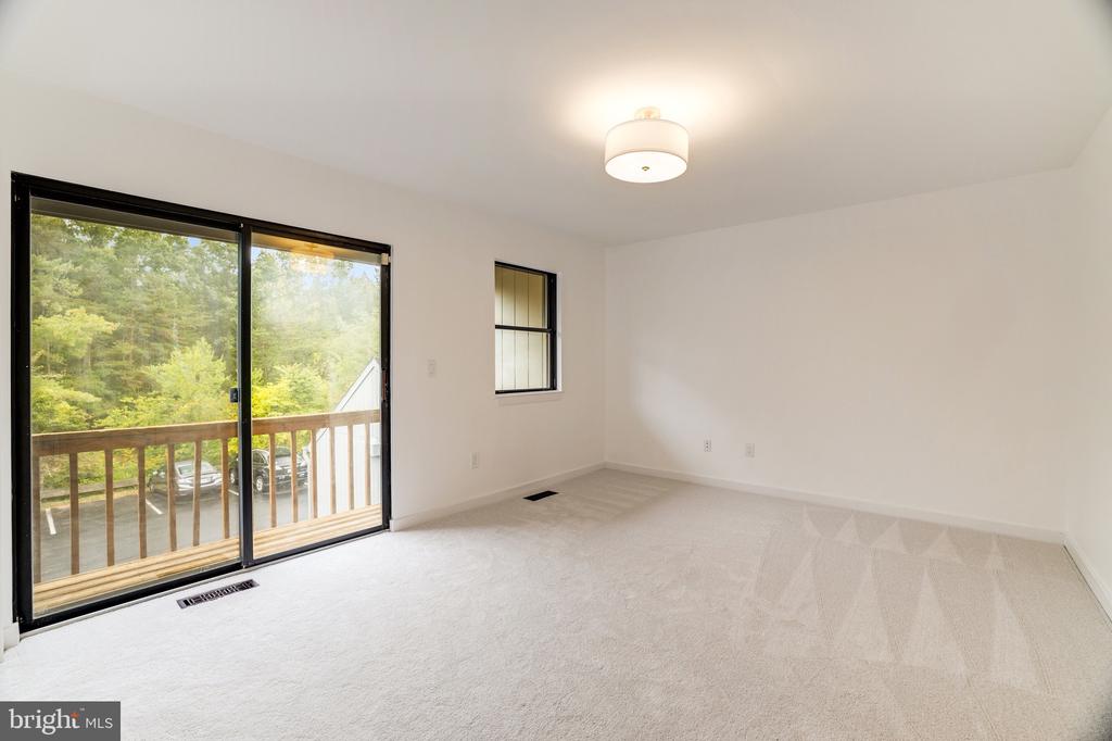 11116 Glade Dr