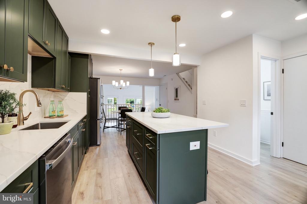 11116 Glade Dr