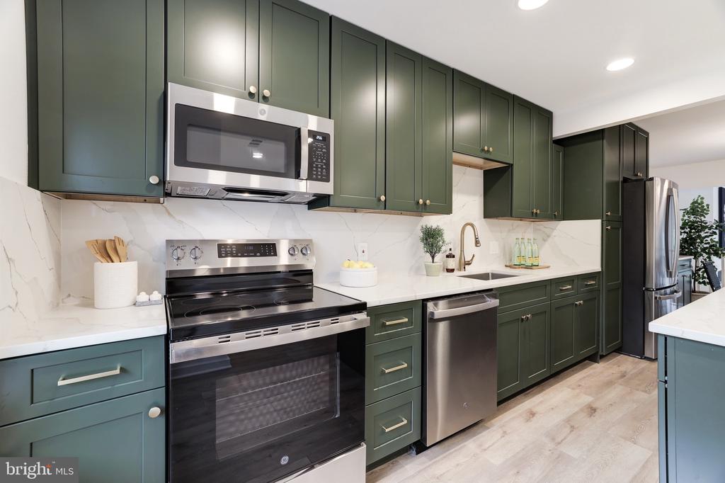 11116 Glade Dr