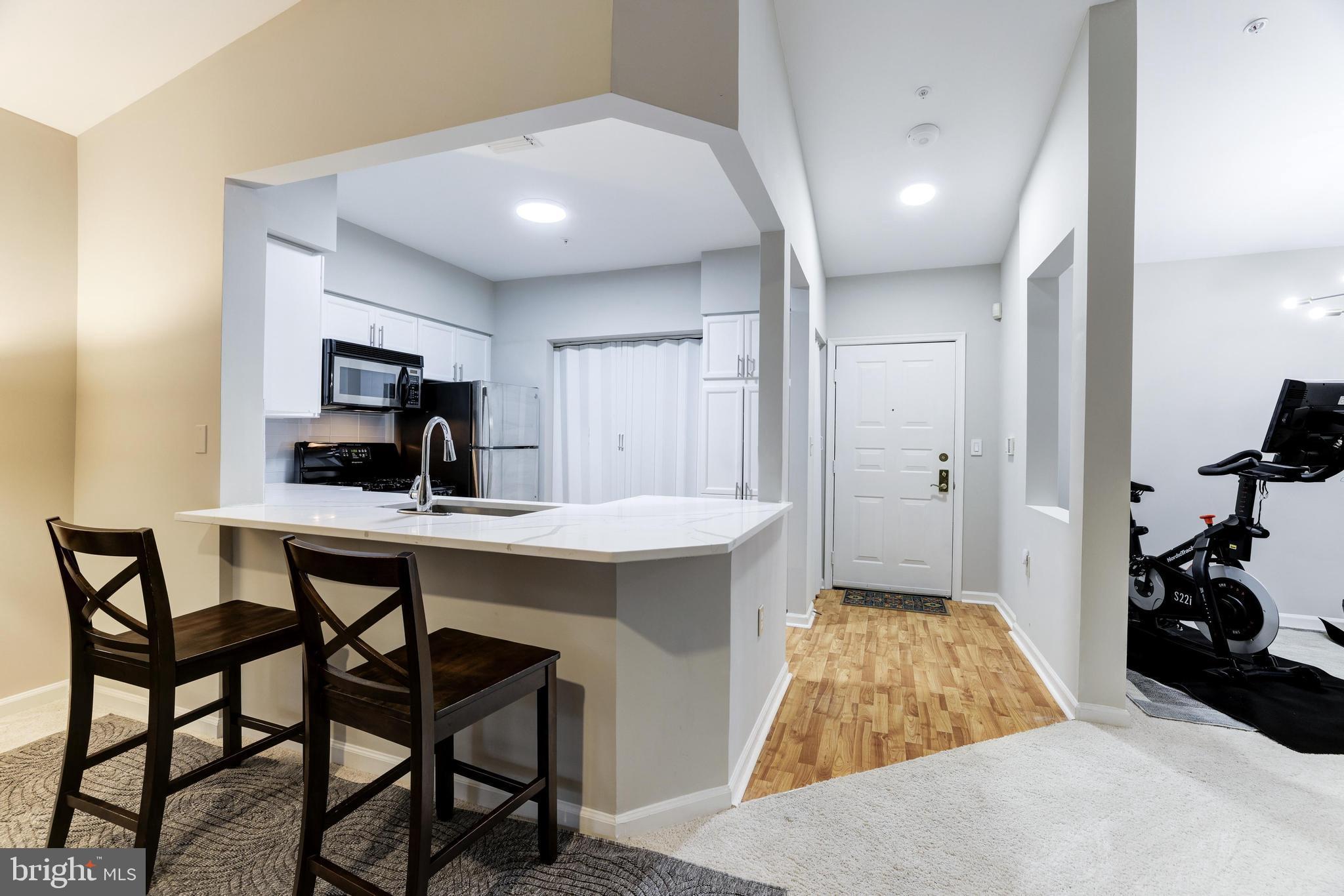 12915 Alton Sq #413