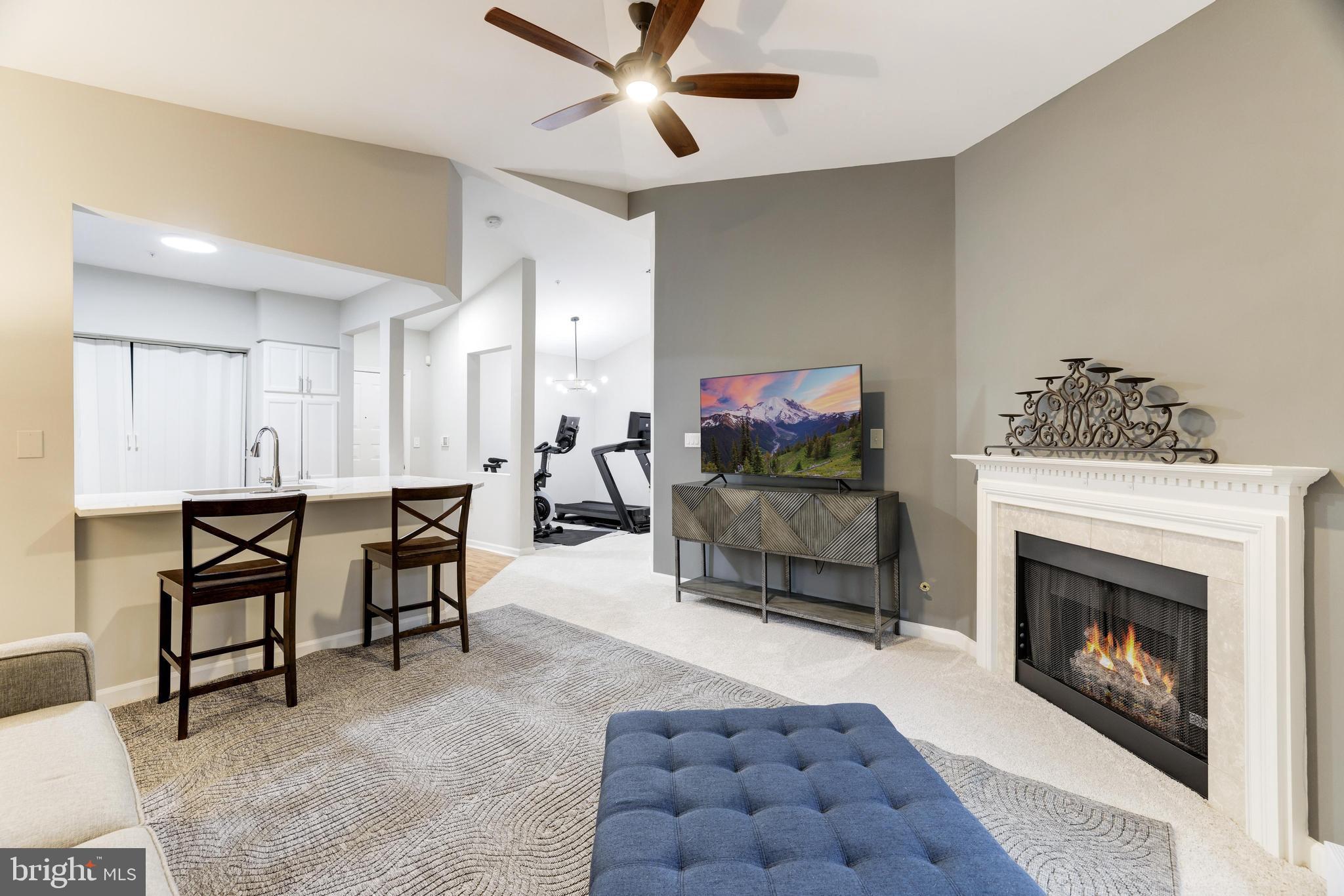 12915 Alton Sq #413