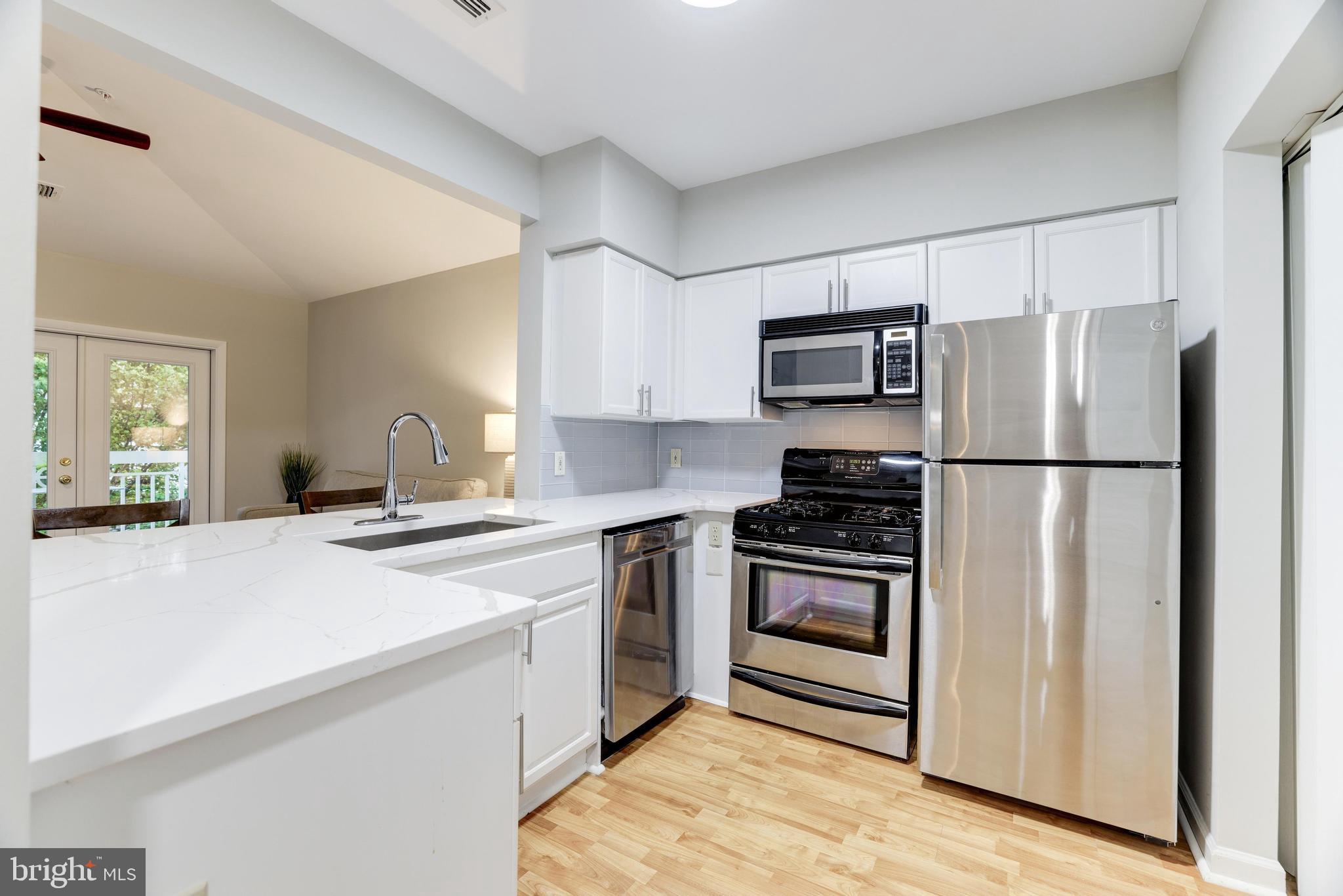 12915 Alton Sq #413