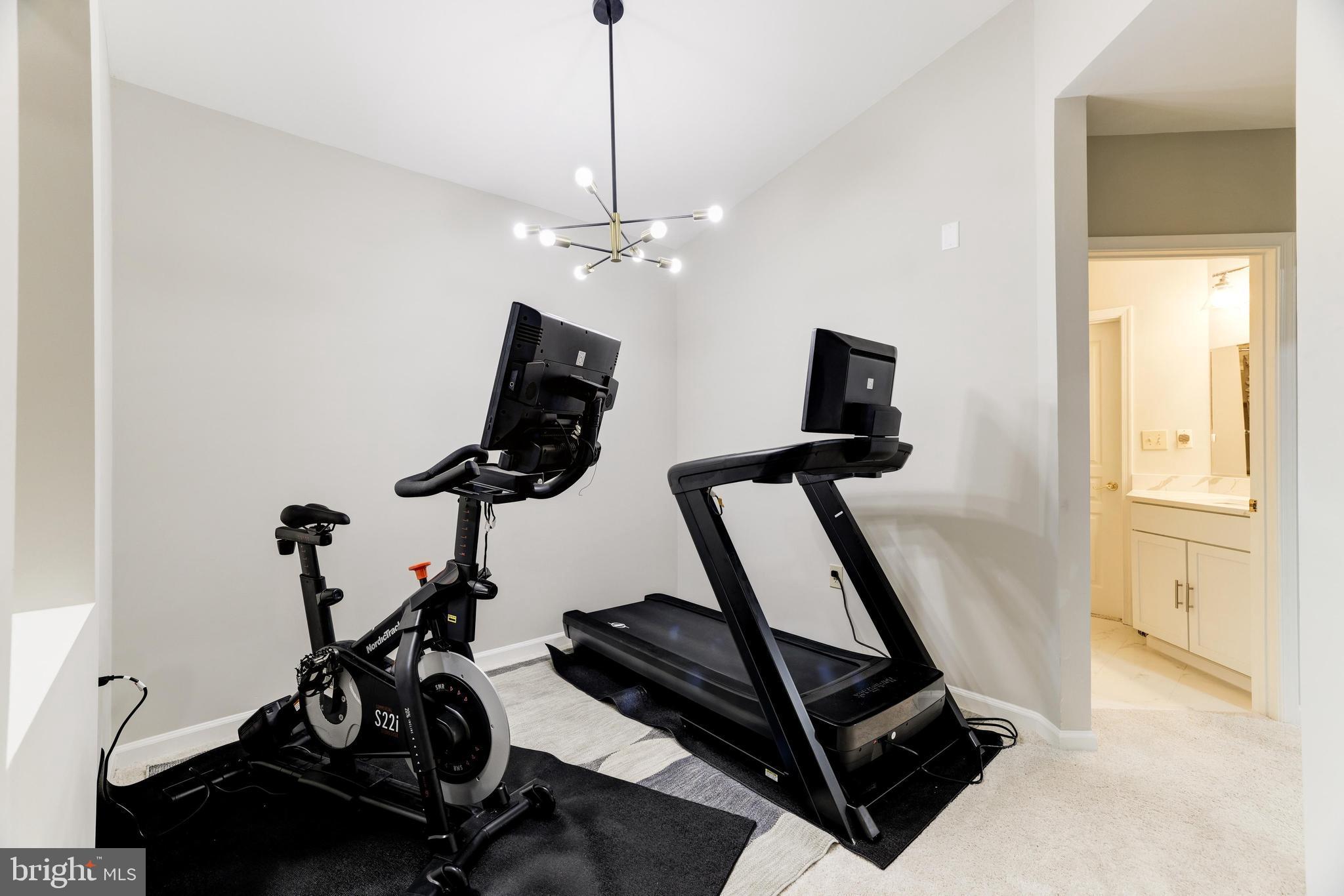12915 Alton Sq #413
