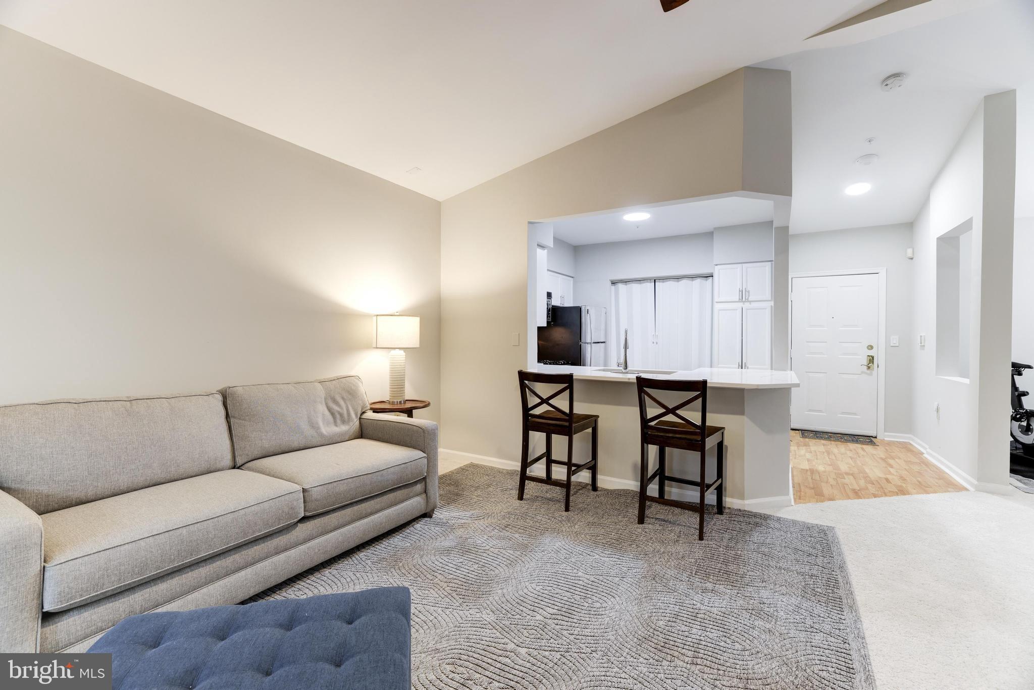12915 Alton Sq #413