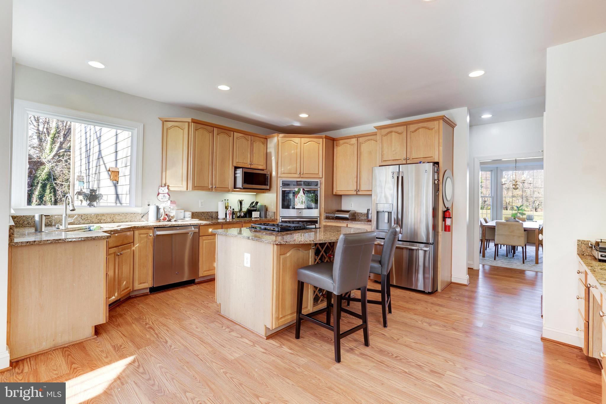 4810 BRADDOCK KNOLL WAY