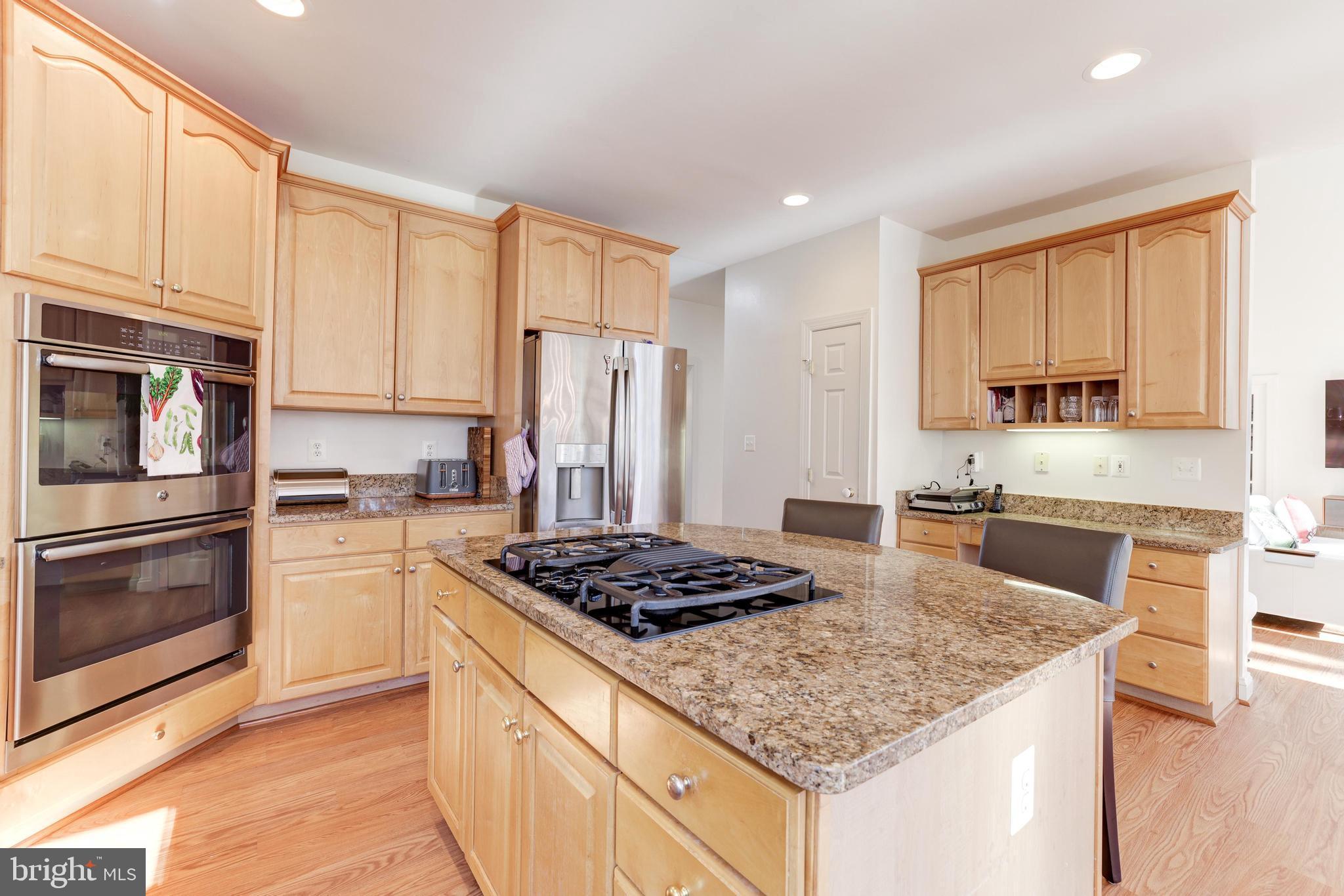 4810 BRADDOCK KNOLL WAY