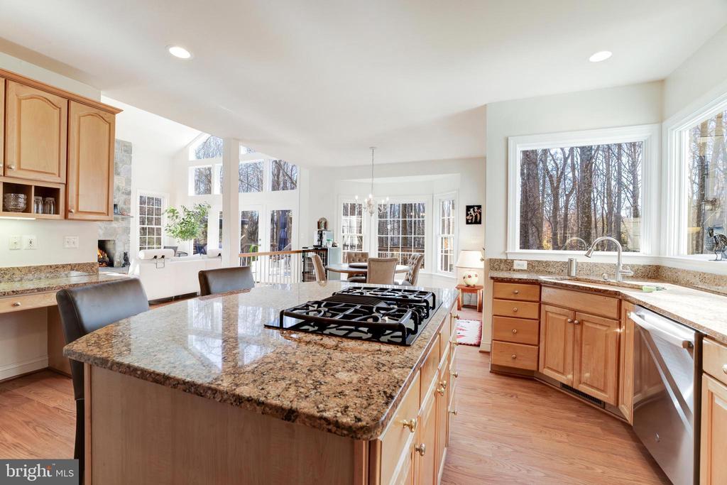 4810 BRADDOCK KNOLL WAY