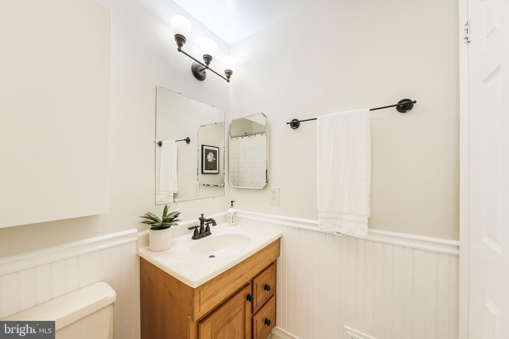 2165 Golf Course Dr