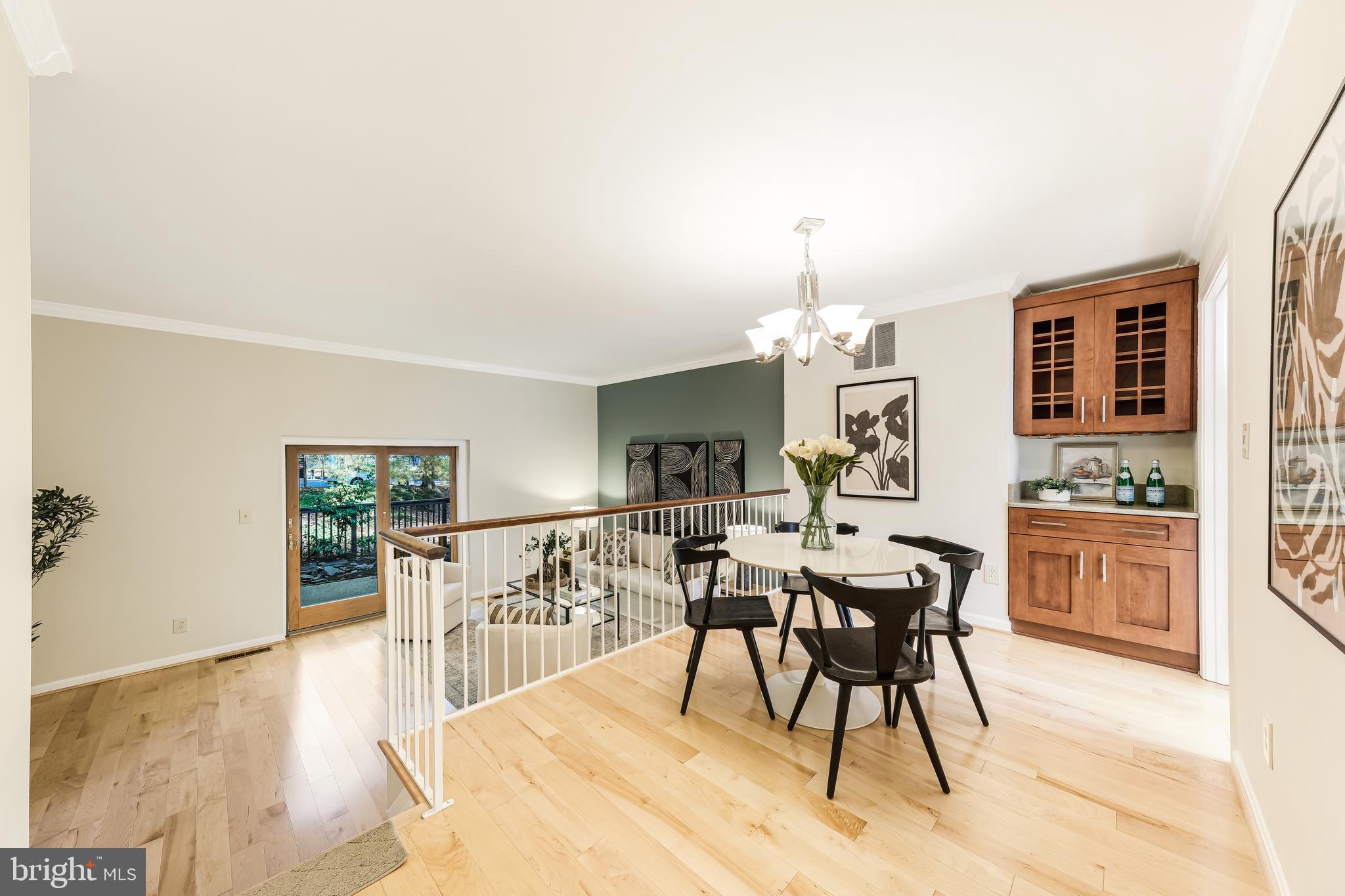 2165 Golf Course Dr