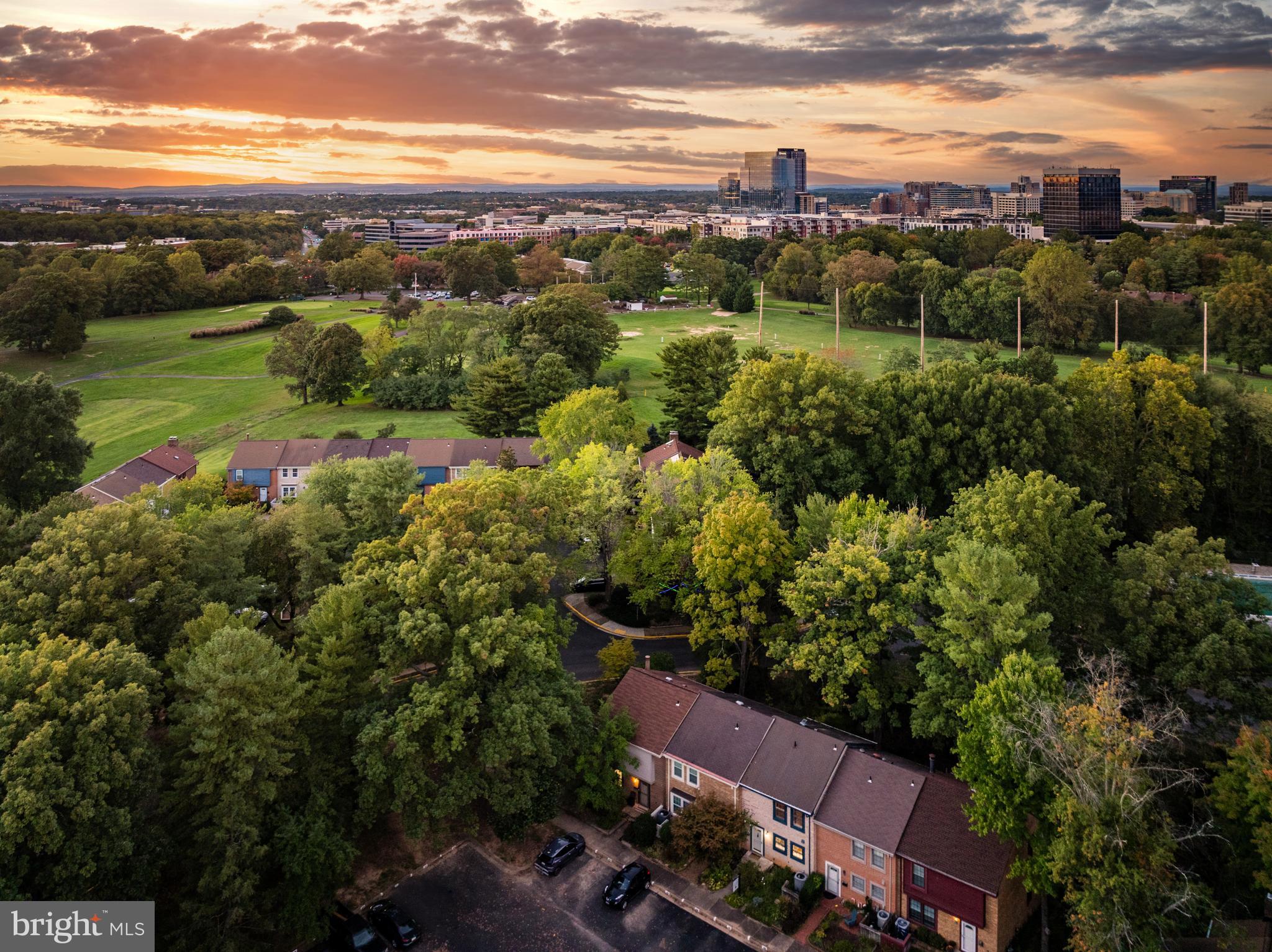 2165 Golf Course Dr
