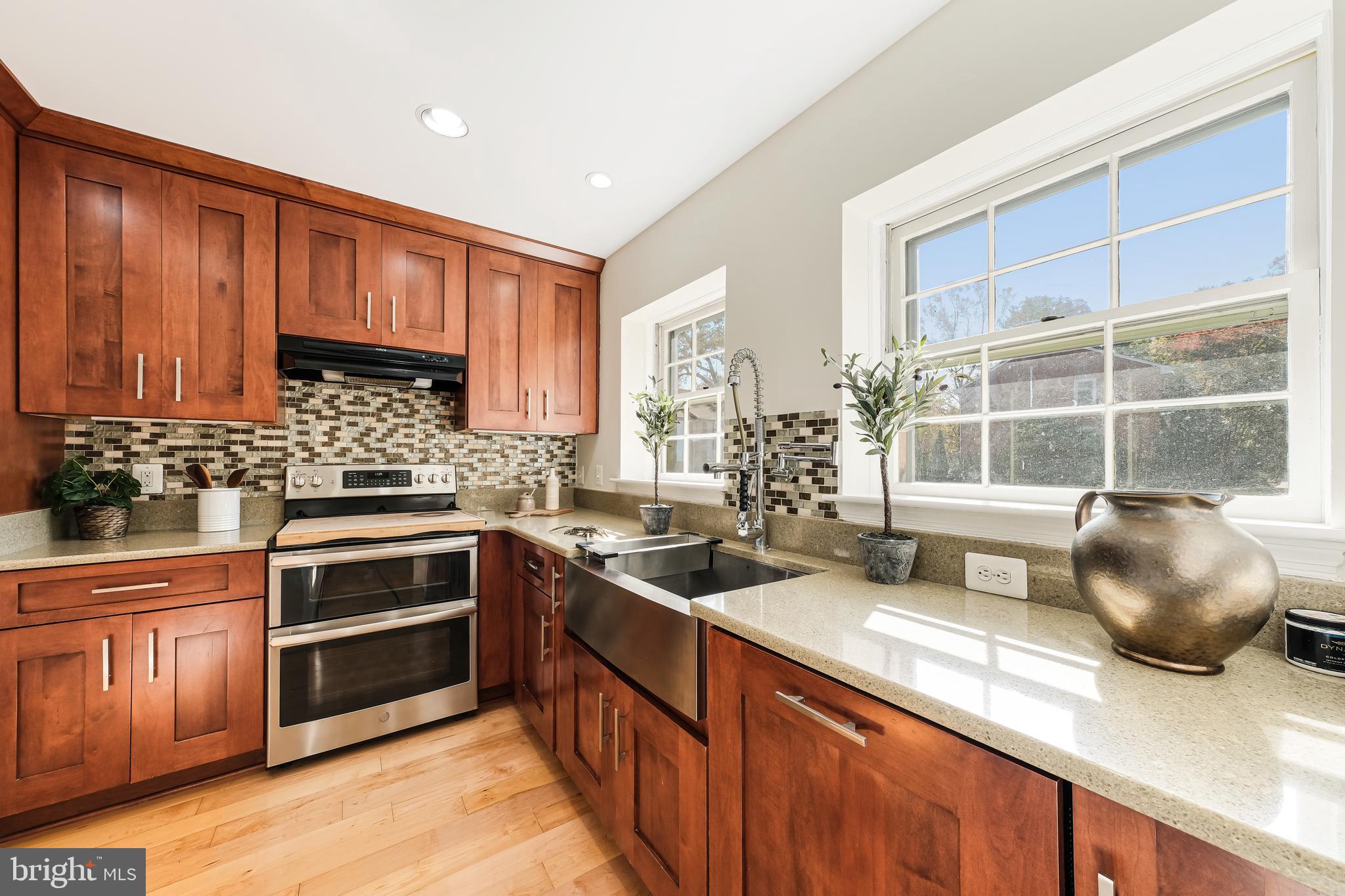 2165 Golf Course Dr