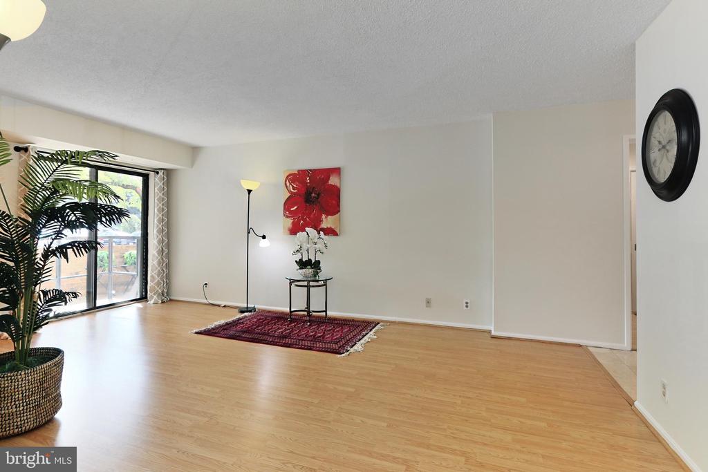 5903 Mount Eagle Dr #111