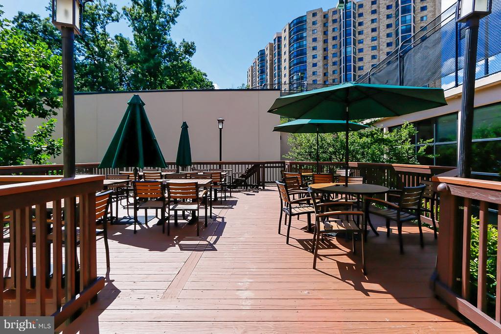 5903 Mount Eagle Dr #111