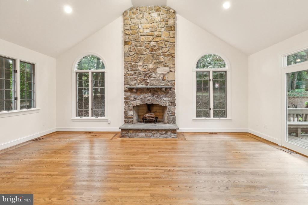 2527 HUNTER MILL RD