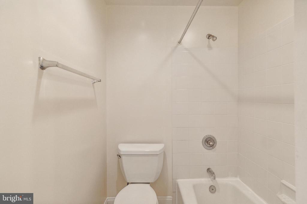 2527 HUNTER MILL RD