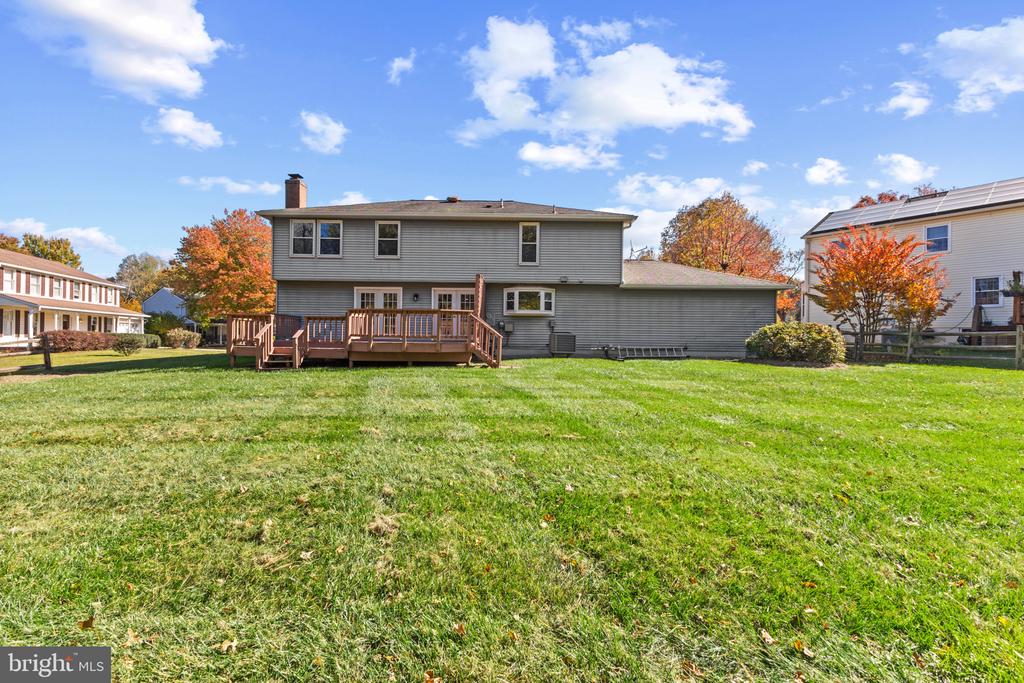 2329 Darius Ln