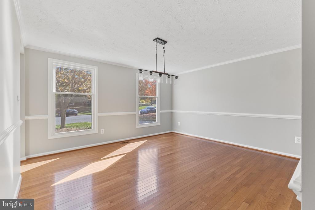 2329 Darius Ln