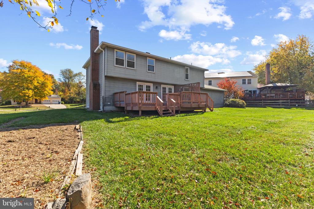 2329 Darius Ln