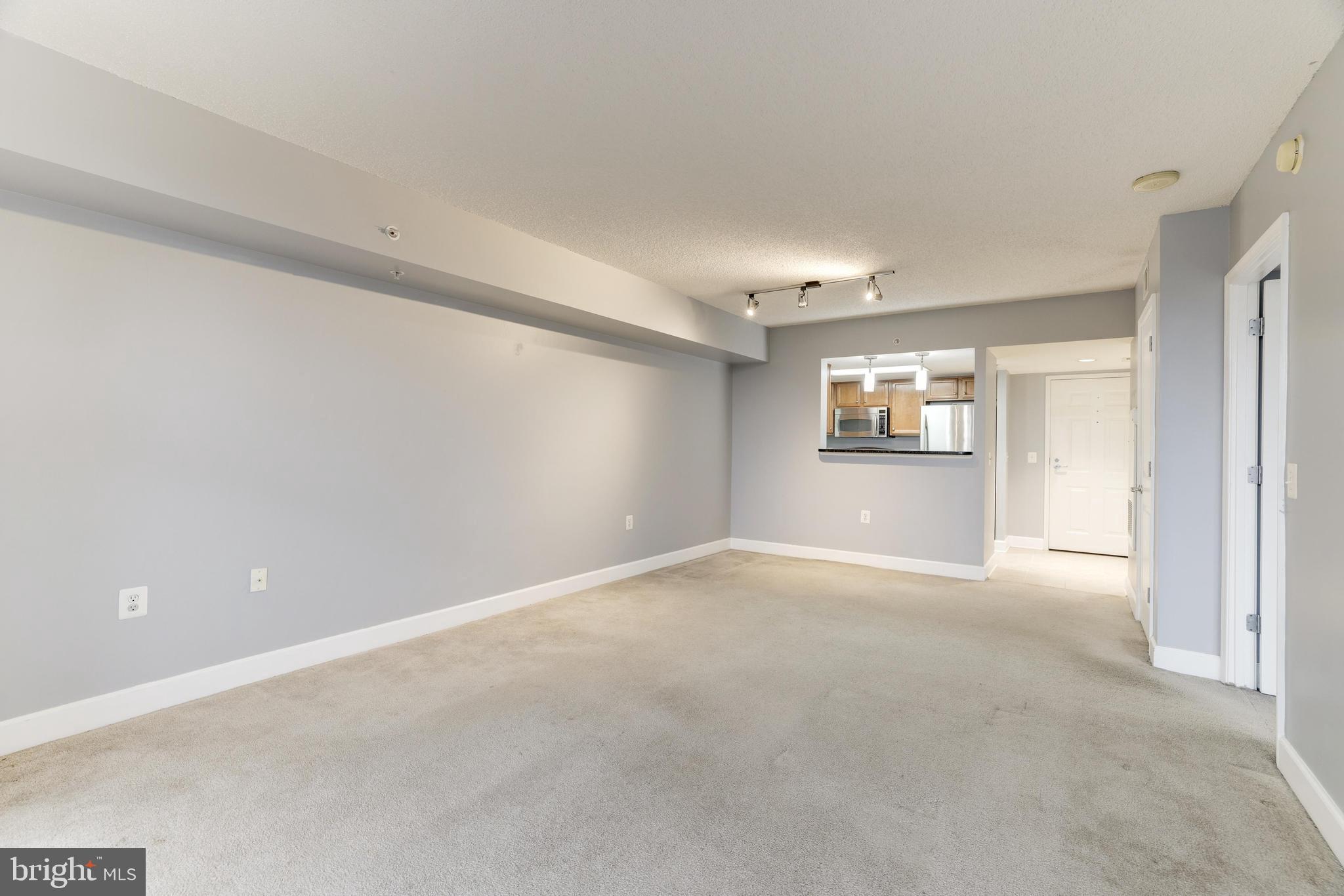 11800 Sunset Hills Rd #203