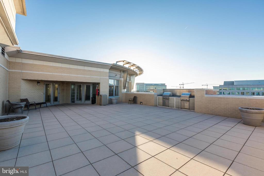 11800 Sunset Hills Rd #203