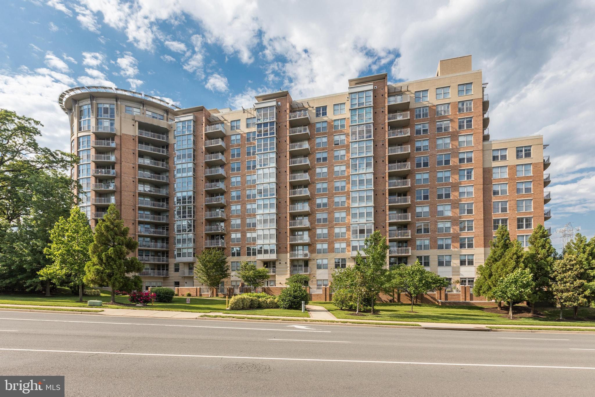 11800 Sunset Hills Rd #203