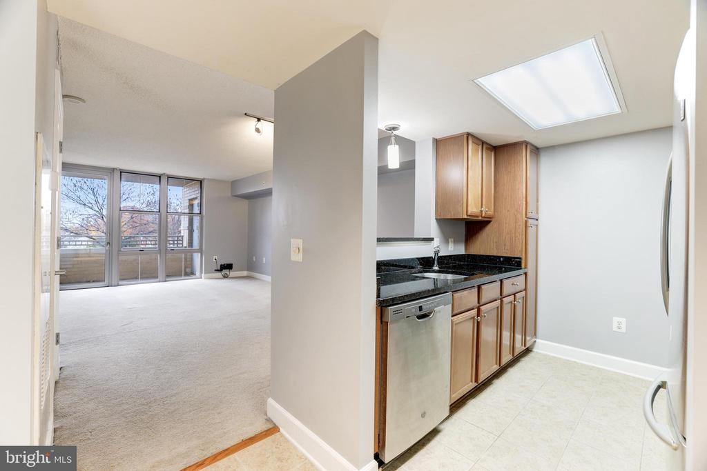 11800 Sunset Hills Rd #203