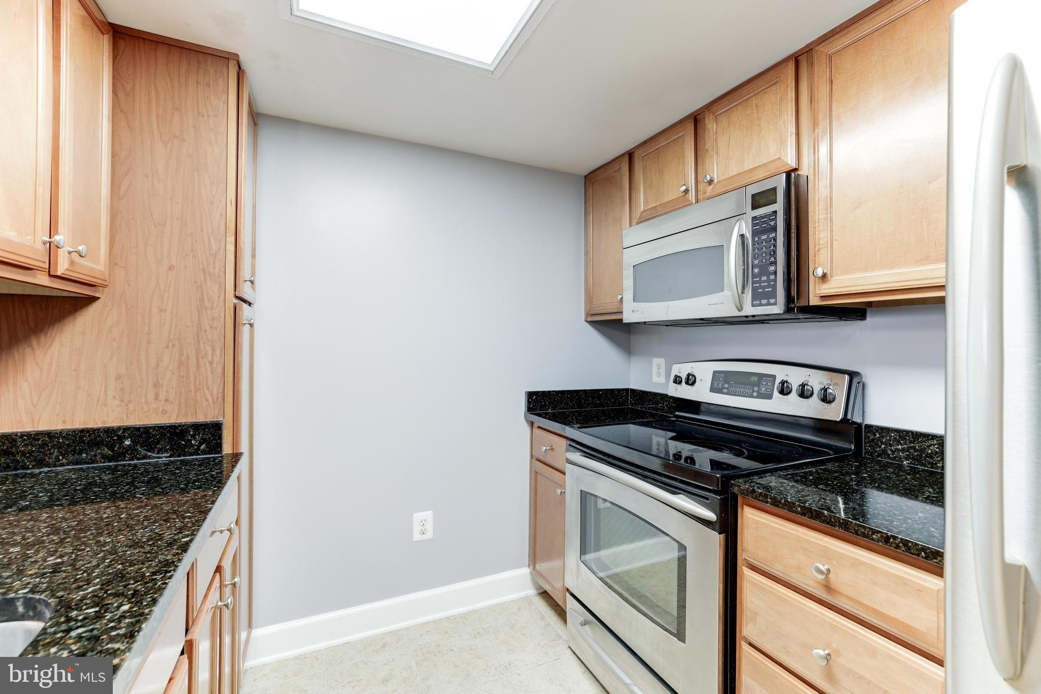 11800 Sunset Hills Rd #203