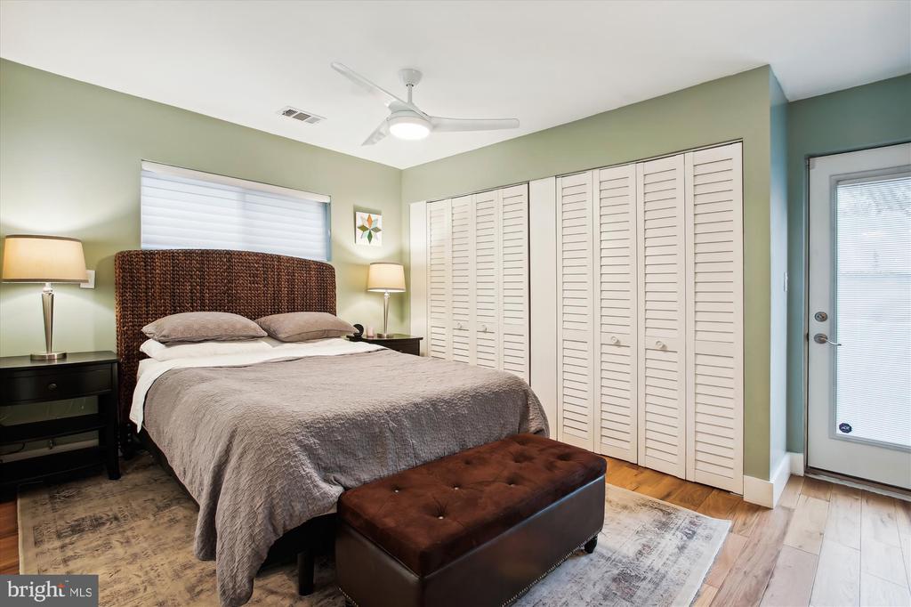 1228 MORNINGSIDE LANE