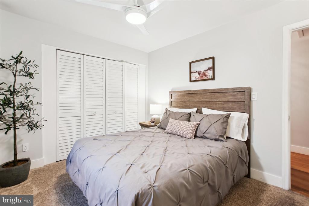 1228 MORNINGSIDE LANE