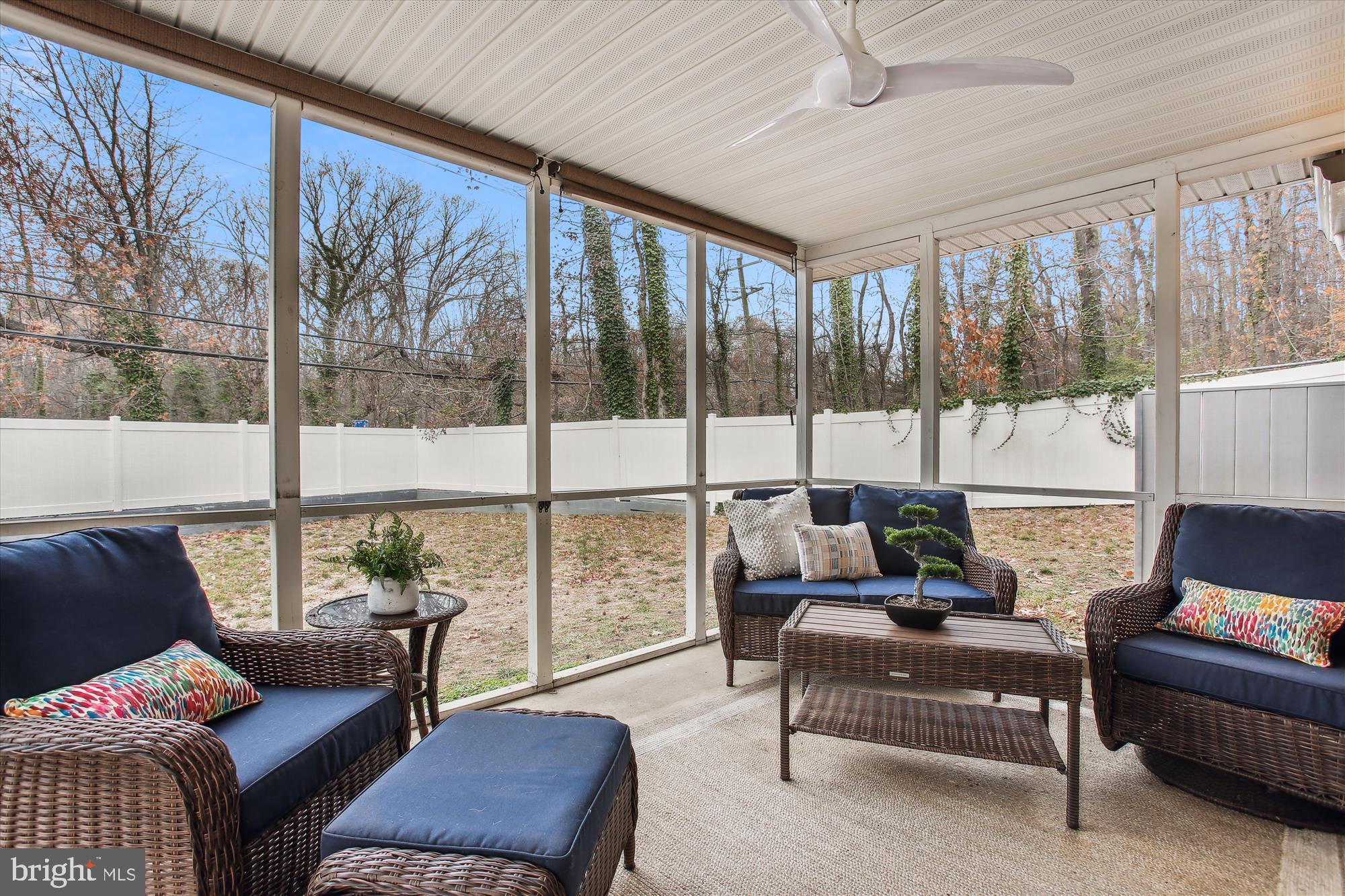 1228 MORNINGSIDE LANE