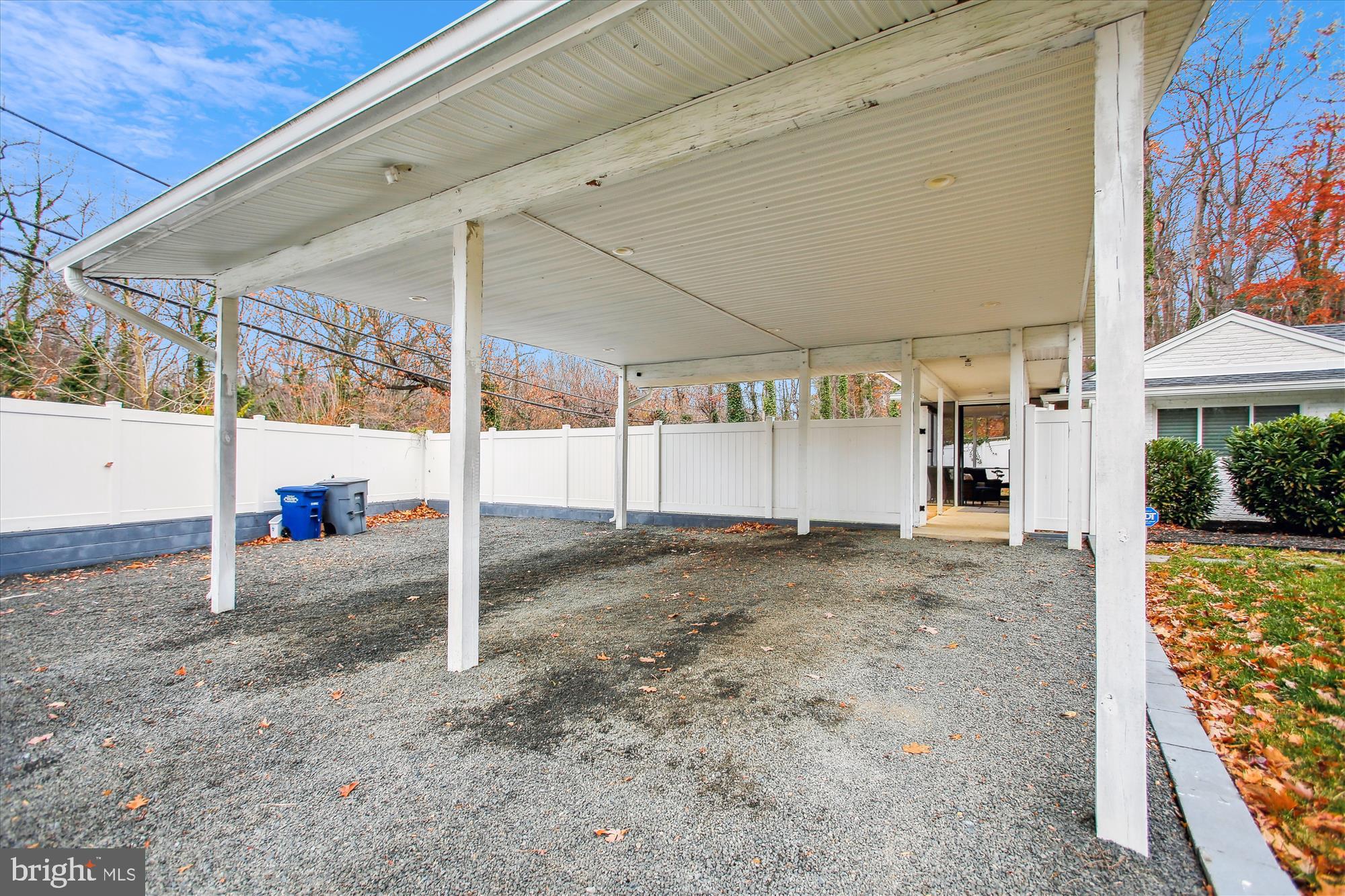 1228 MORNINGSIDE LANE