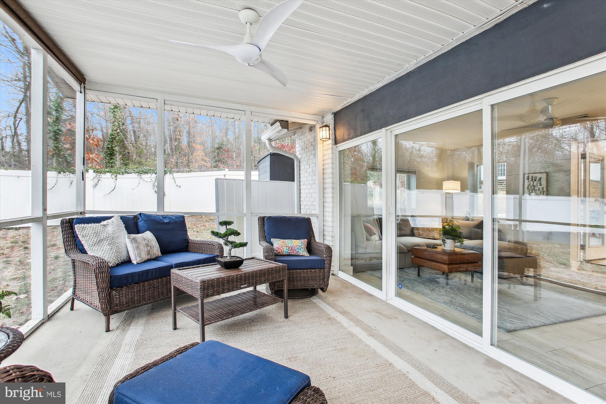 1228 MORNINGSIDE LANE