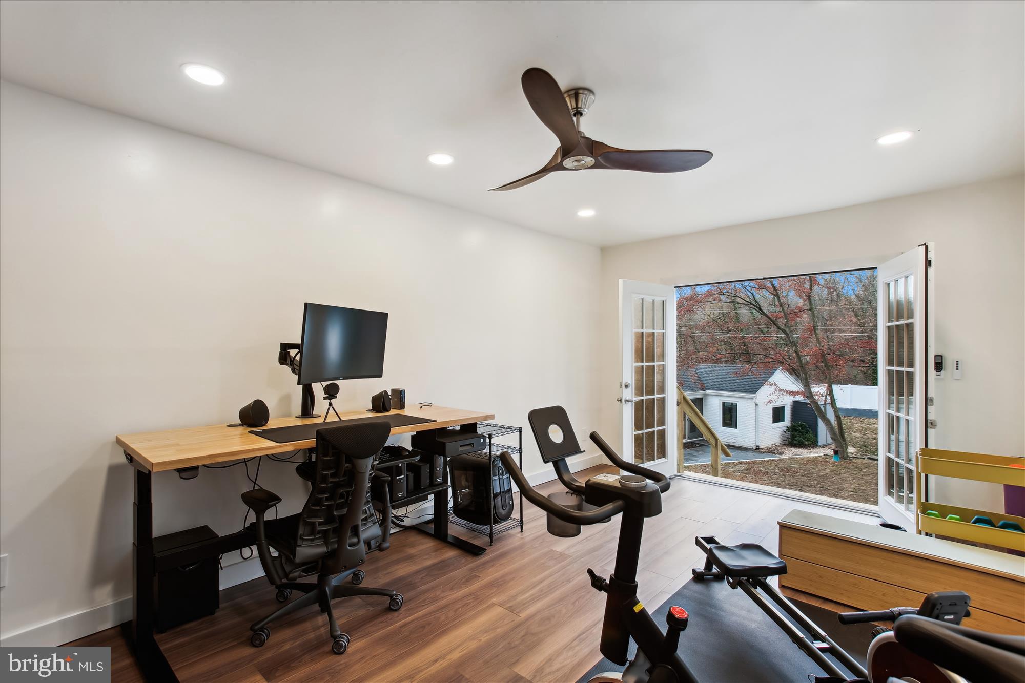 1228 MORNINGSIDE LANE