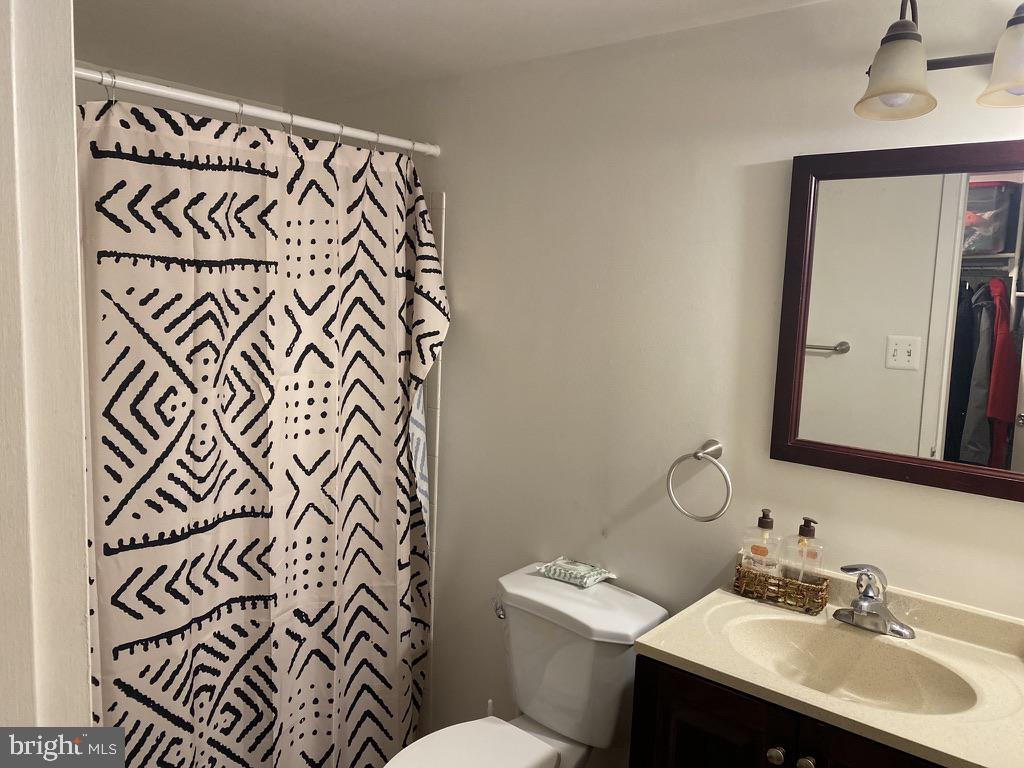 1430 NORTHGATE SQ #12B